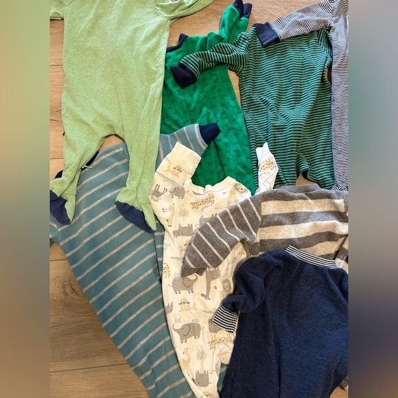 Bundle/Lot of 11 3-6 month Onesie Footie PJs - Carter’s and Cloud Island - Picture 11 of 11